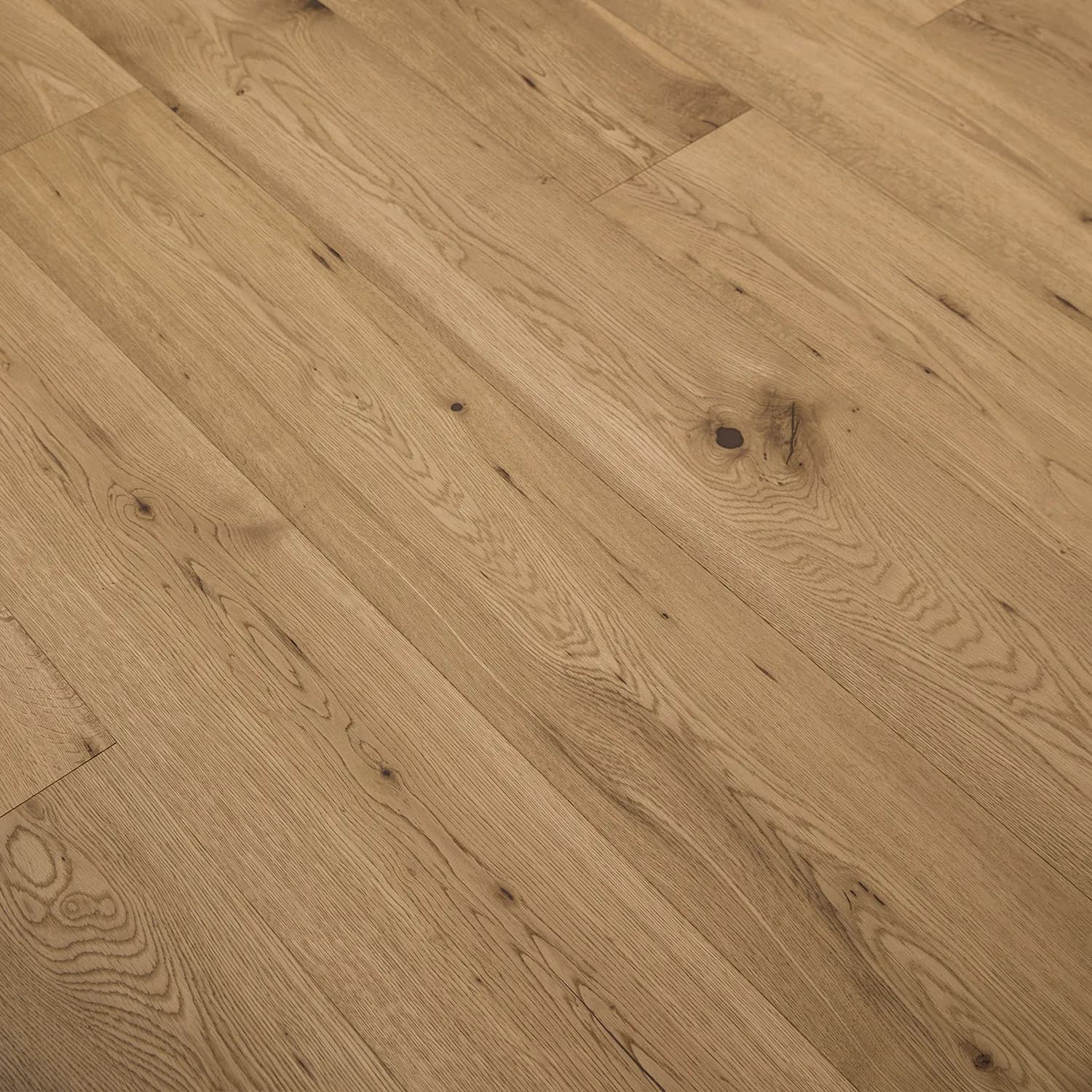 European White Oak thin veneer engineered hardwood flooring — product photo